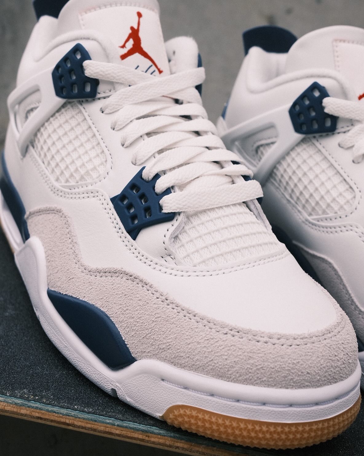 Air Jordan 4 "Navy"