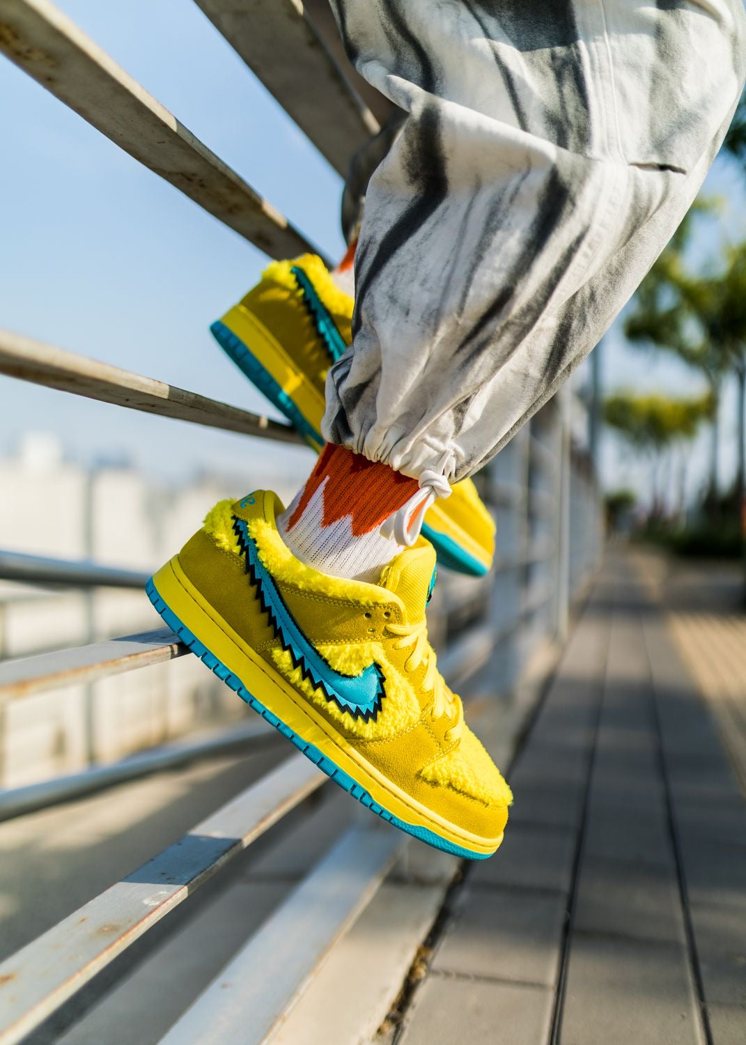 Nike SB Dunk Low Grateful Dead Bears Opti Yellow