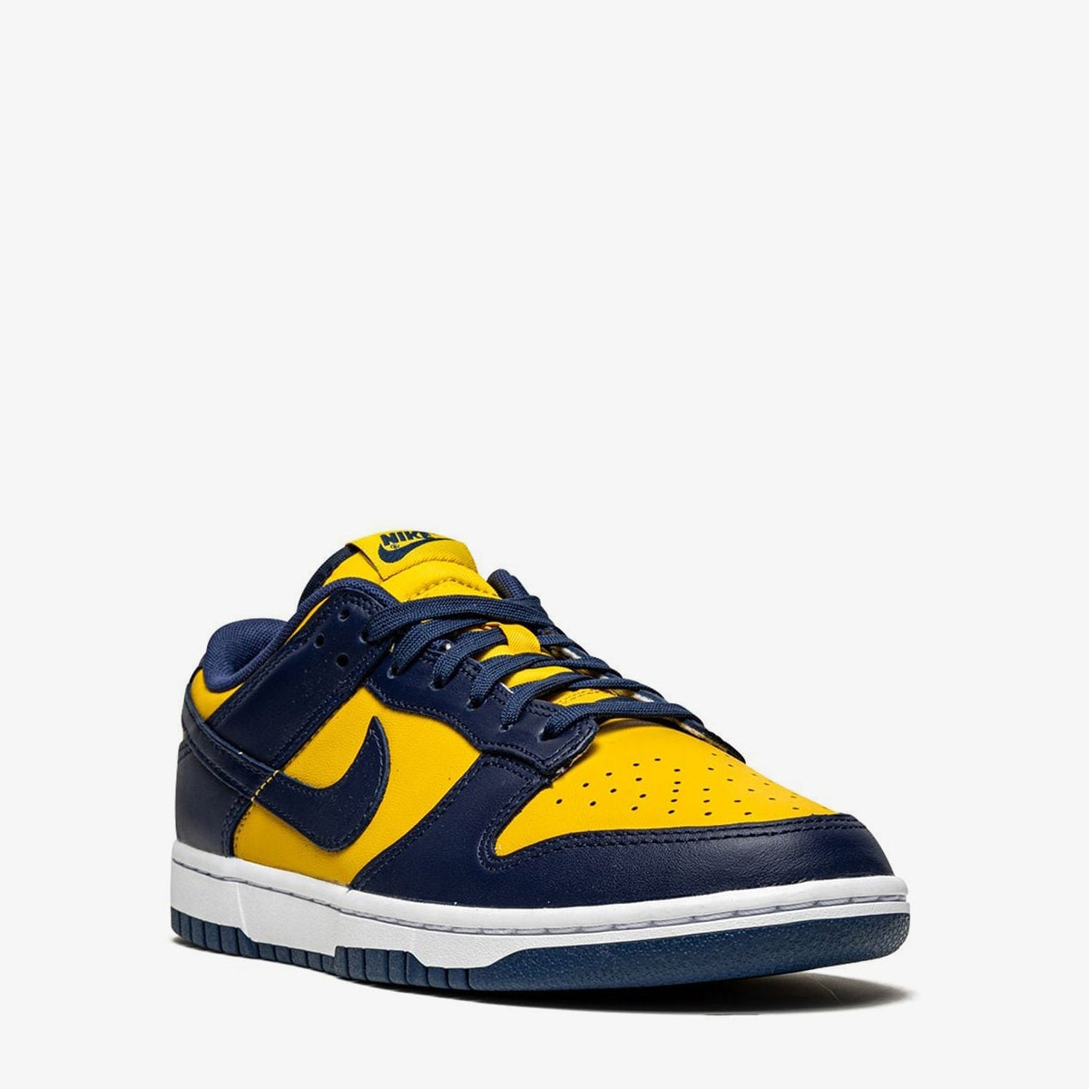 Nike Dunk Low ‘Michigan’