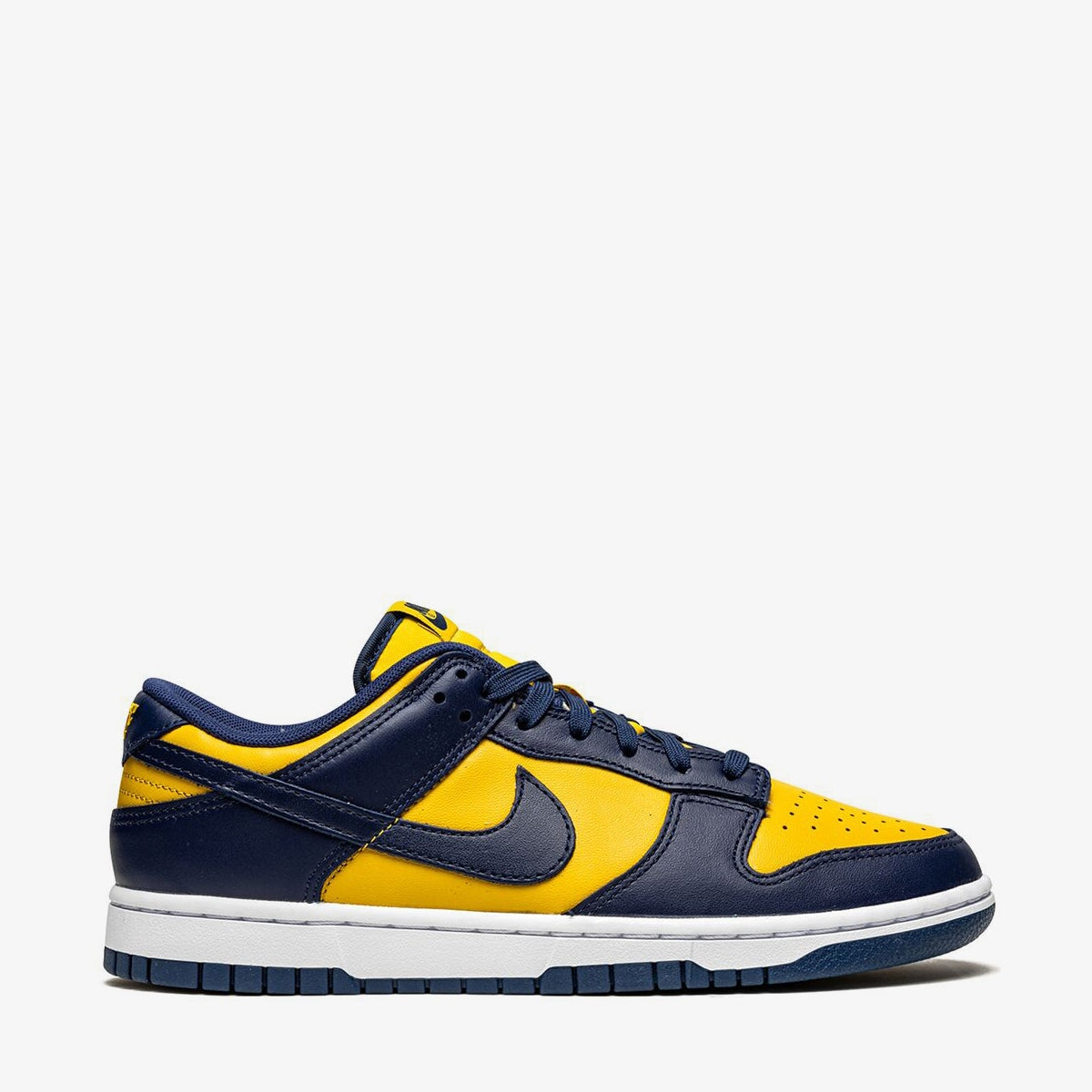 Nike Dunk Low ‘Michigan’